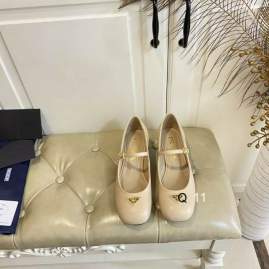 Picture of Prada Shoes _SKUPradasz35-40Y050619021